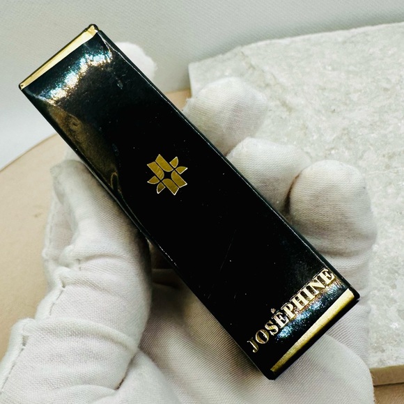 NEW! Josephine Tiphaine LIP/POWER Natural Matte Liquid Lipstick - Picture 7 of 14